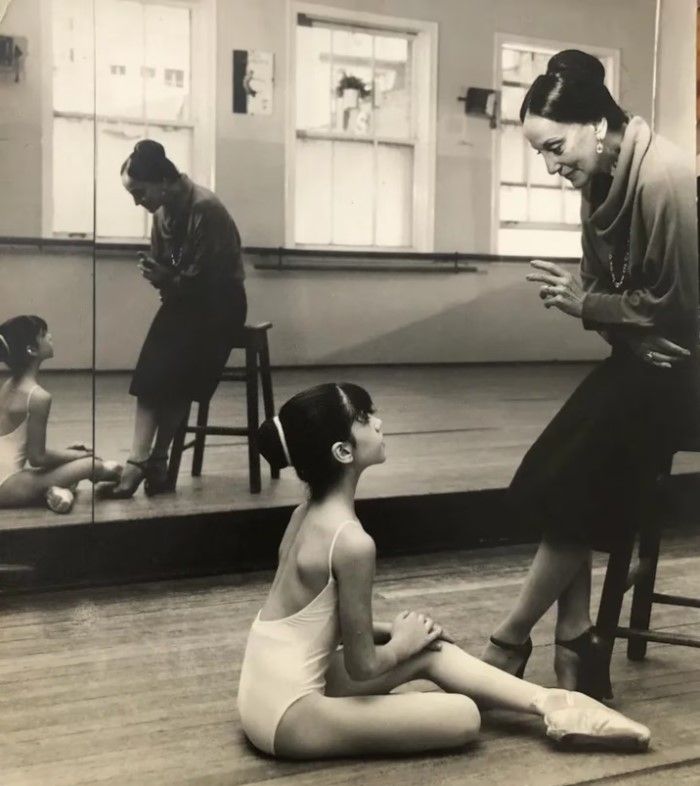 Paloma Herrera junto a su maestra Olga Ferri, quien la guió en la danza hasta los 15 años