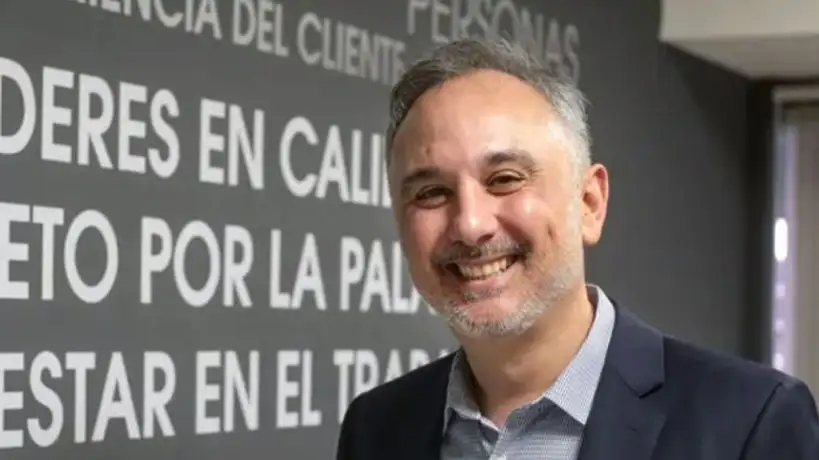Sebastián Parra.