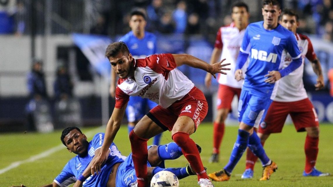 Racing No Pudo Con Argentinos En Avellaneda