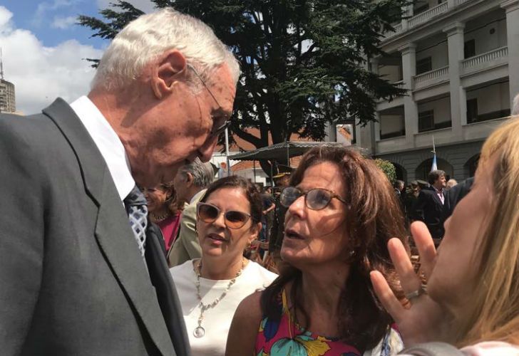 Escracharon al exjefe del Ejercito Martín Balza en un acto en Palermo