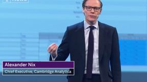 Alexander Nix, el CEO de Cambridge Analytica, la empresa en el centro de la controversia de Facebook