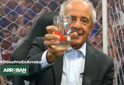 Tras el polémico brindis, llegó la cargada de D'Onofrio al Chiqui Tapia