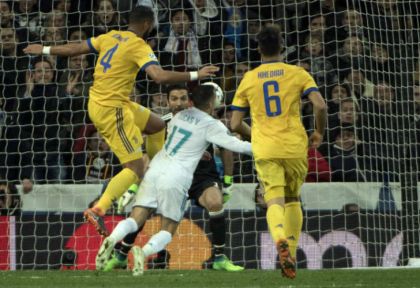 El mundo dividido por un penal