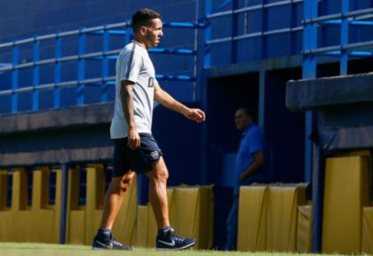 Tevez fue descartado para el duelo con Independiente