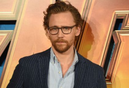 Tom Hiddleston colgó el cartel de no hay más localidades antes de estrenar