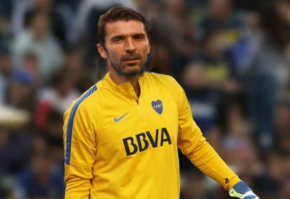 Los mejores memes sobre el interés de Boca por Buffon