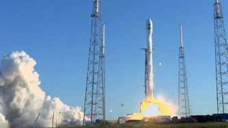 El TESS (Transiting Exoplanet Survey Satellite), rumbo al espacio.