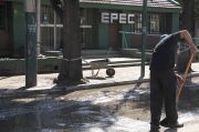TODOS CONTRA TODOS POR LOS SALARIOS. “Son derechos por convenio”, argumentan los empleados. “Son montos ajustados a estatuto”, se defendieron los directivos.