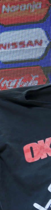 Jorge Sampaoli y una promesa con una remera de Los Redondos.