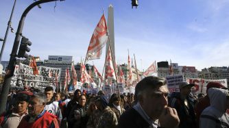 El centro porteño vivirá un 25 de Mayo con numerosas movilizaciones.