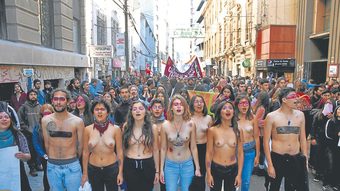 Naked ladies of chile