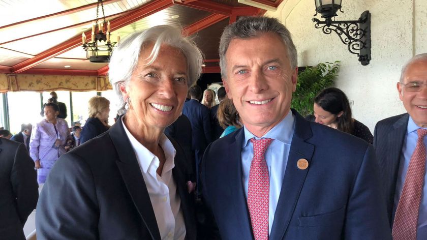 FMI aprueba préstamo por 50.000 millones de dólares a Argentina
