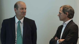 Sturzenegger se va, pero su vice, Lucas Llach, sigue en el cargo
