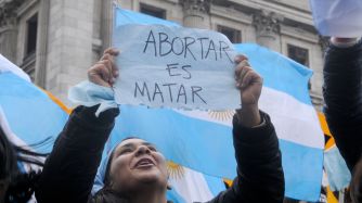19-06-2018 Cartel contra aborto