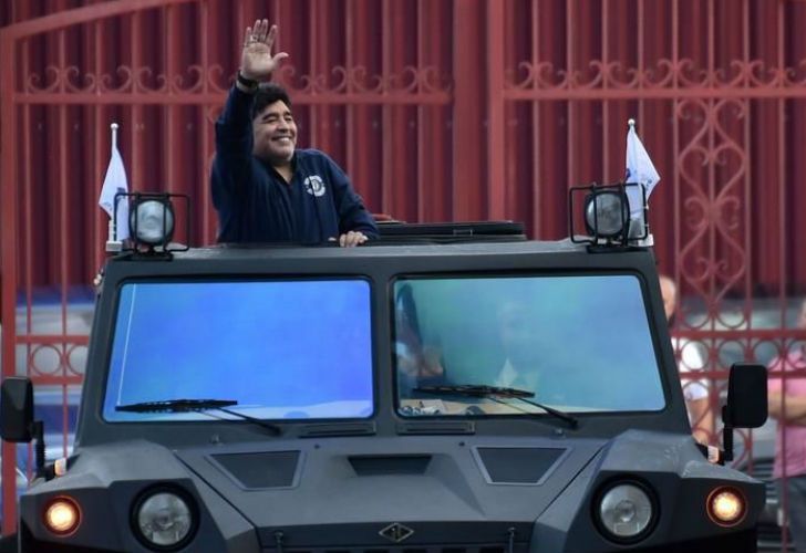 Maradona regalos Bielorrusia_20180717