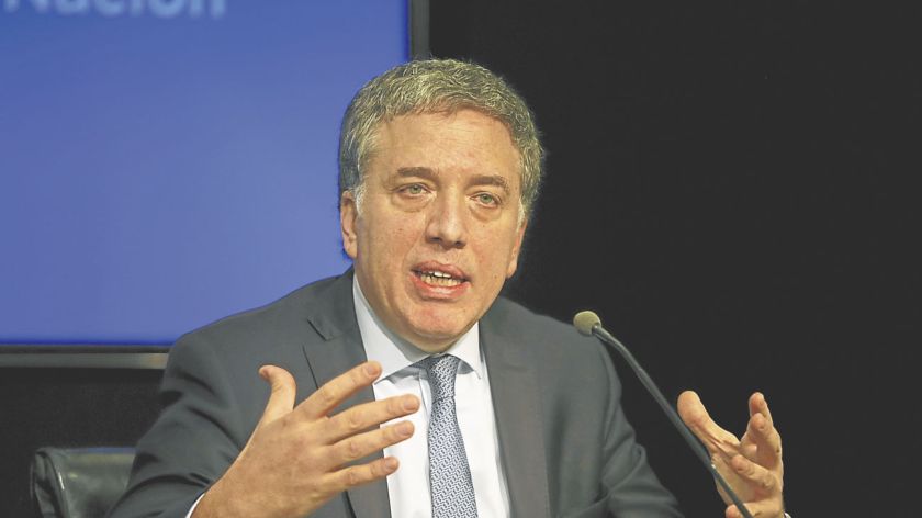 Dujovne busca convencer a inversores Dujovne busca convencer a inversores