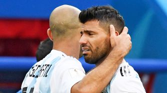 0708_mascherano_aguero_cedoc_g.jpg