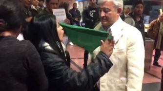 El senador Martín Grande vivió un momento tenso en el aeropuerto de Salta.