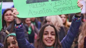 0812_iglesia_estado_cedoc_g.jpg