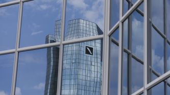 Deutsche Bank CEO Sewing Accelerates Lender's Turnaround Effort