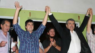El intendente Sebastián Salazar (izquierda) junto al extitular del Plan Belgrano.