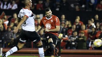 Gigliotti en acción ante Newell's.