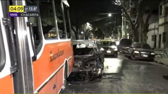 Chocaron un auto y un micro escolar en Chacarita.