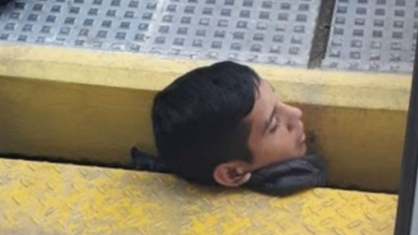 El increíble momento en que el joven quedó atrapado