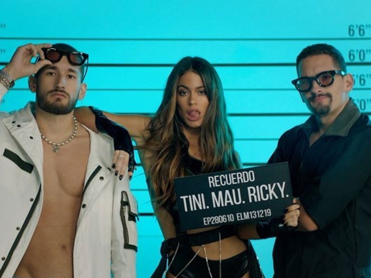 Caras Recuerdo Tini estrenó un candente video junto a Mau y Ricky