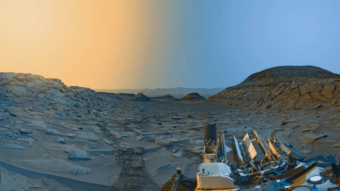 Le Rover Curiosity De La NASA A Pris Des Images Du Lever Du Soleil Sur