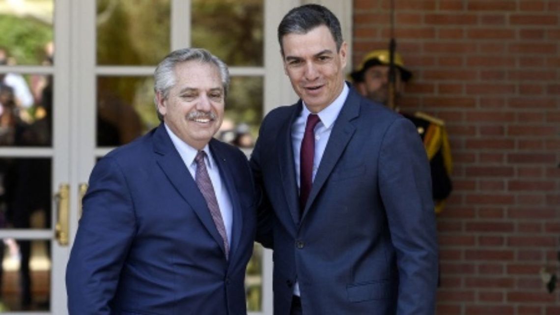 Alberto Fernández felicitó a Pedro Sánchez Perfil