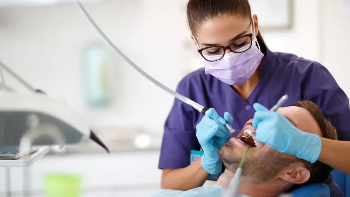 Adiós al torno cómo es el método con papaya que remueve las caries sin