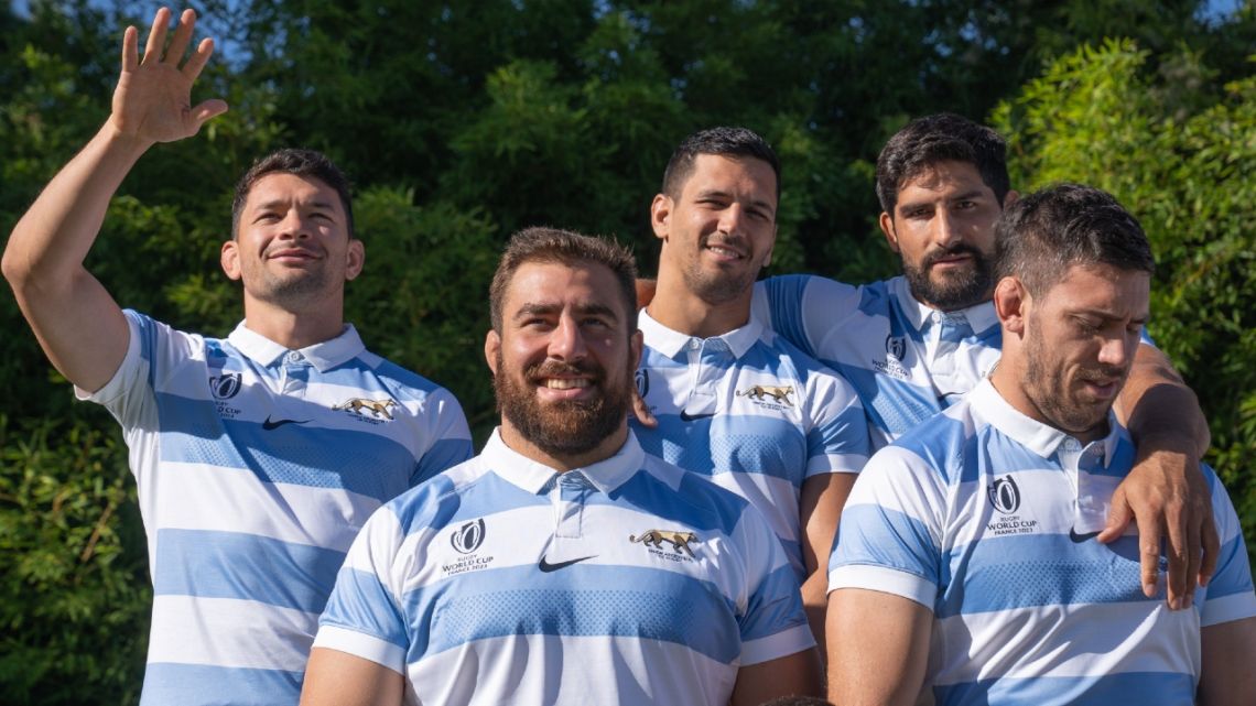 Varias Personalidades Del Deporte Nacional Alentaron A Los Pumas Previo