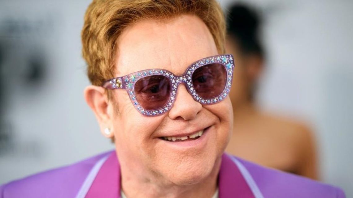 Elton John Sufre Una Grave Enfermedad Perd La Vista Perfil