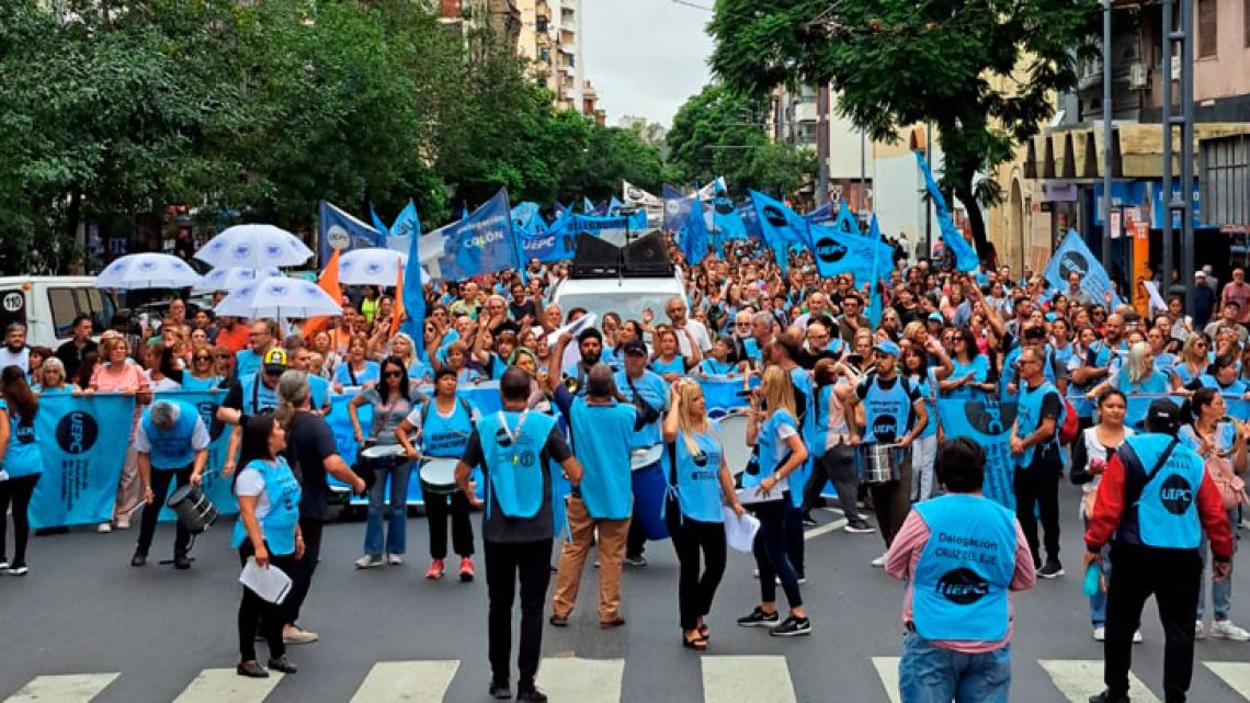 Paro Docente Contra El Gobierno De Javier Milei 70 De Acatamiento En