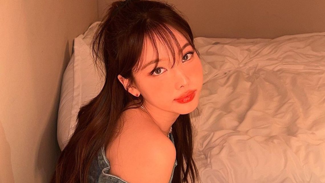 Nayeon de TWICE mostró qué canciones tendrá su mini álbum NA y