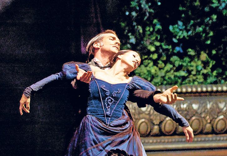 Contentos. Los artistas agradecen que vengan compañías internacionales al Teatro Colón.