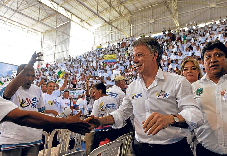 Los une el espanto. Pastrana solía decir: “Uribe fue elegido para la guerra y yo para la paz”. Pero ahora encabezan juntos la oposición al acuerdo entre Santos y la guerrilla.