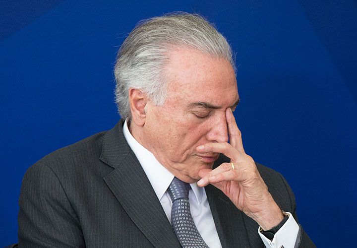 En aprietos. Tras el fracaso de su bancada para aprobar una amnistía para los políticos investigados por financiación irregular de las campañas, Temer enfrenta ahora una investigación que puede complicar su mandato.