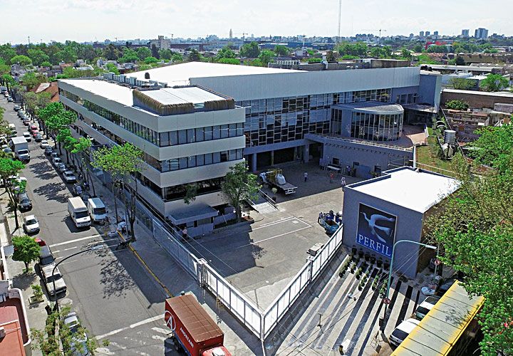 INSTALACIONES. El nuevo edificio en el barrio de Barracas contempla espacios para las dos TV.