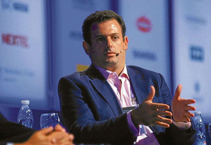 Preocupacion. José Urtubey destacó la salida del cepo y advirtió riesgos por el nivel de deuda.