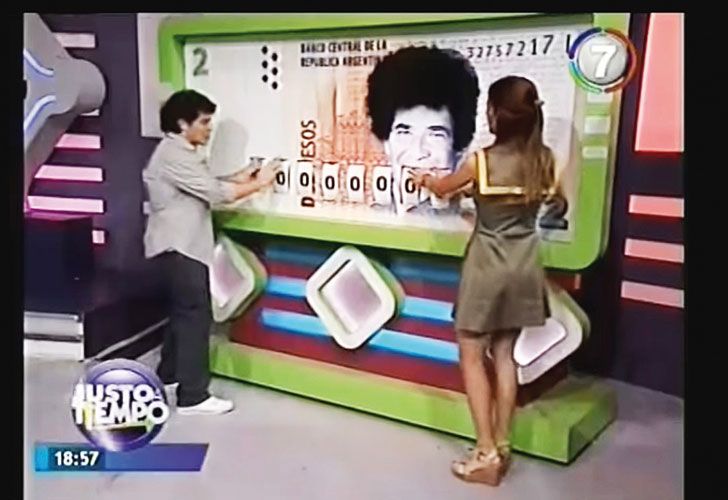 Modelo. Estudian sorteos “a lo Weich” para las familias conserven billetes en sus hogares.