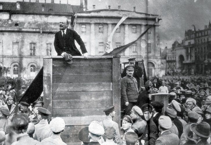 Lideres. Todo el proceso que terminó en octubre de 1917 tuvo la conducción política de Lenin y el acompañamiento político de León Trotsky.