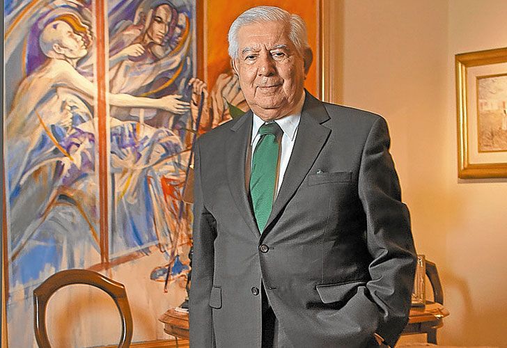 Carta y salida. El camarista presentó ayer su renuncia. El lunes, sus colegas se reunirán por el caso.