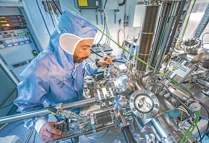 Microscopio. El primer STM fue creado en 1981 y sus inventores –Gerd Binnig y Heinrich Rohrer– ganaron el Nobel de Física de 1986.