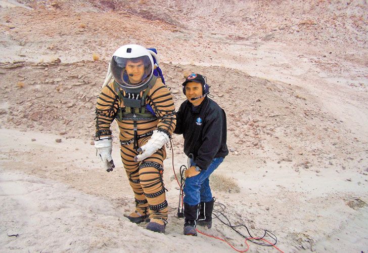 Experto. Pablo de León desarrolló con un subsidio de la NASA dos trajes espaciales. Los prototipos superaron rigurosas pruebas en EE.UU. y la Base Marambio.