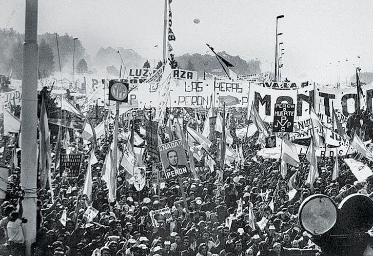 Plaza. No puede explicarse esa militancia diciendo que eran imbéciles o criminales.
