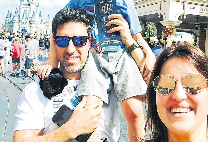En armonia. La conductora Maju Lozano se fue de vacaciones familiares con su hijo y su ex. Y lo compartió en las redes sociales con sus seguidores.