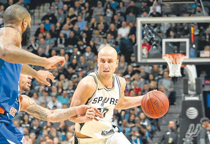 El curioso caso de Emanuel. Por las lesiones de Parker y Leonard, Manu se convirtió en una pieza clave del equipo.