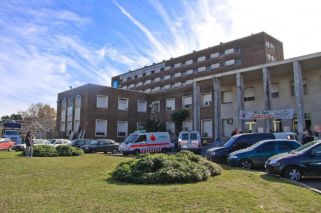 El Hospital Posadas, de esperar a CFK para un acto, a cortar la ruta exigiendo mejoras